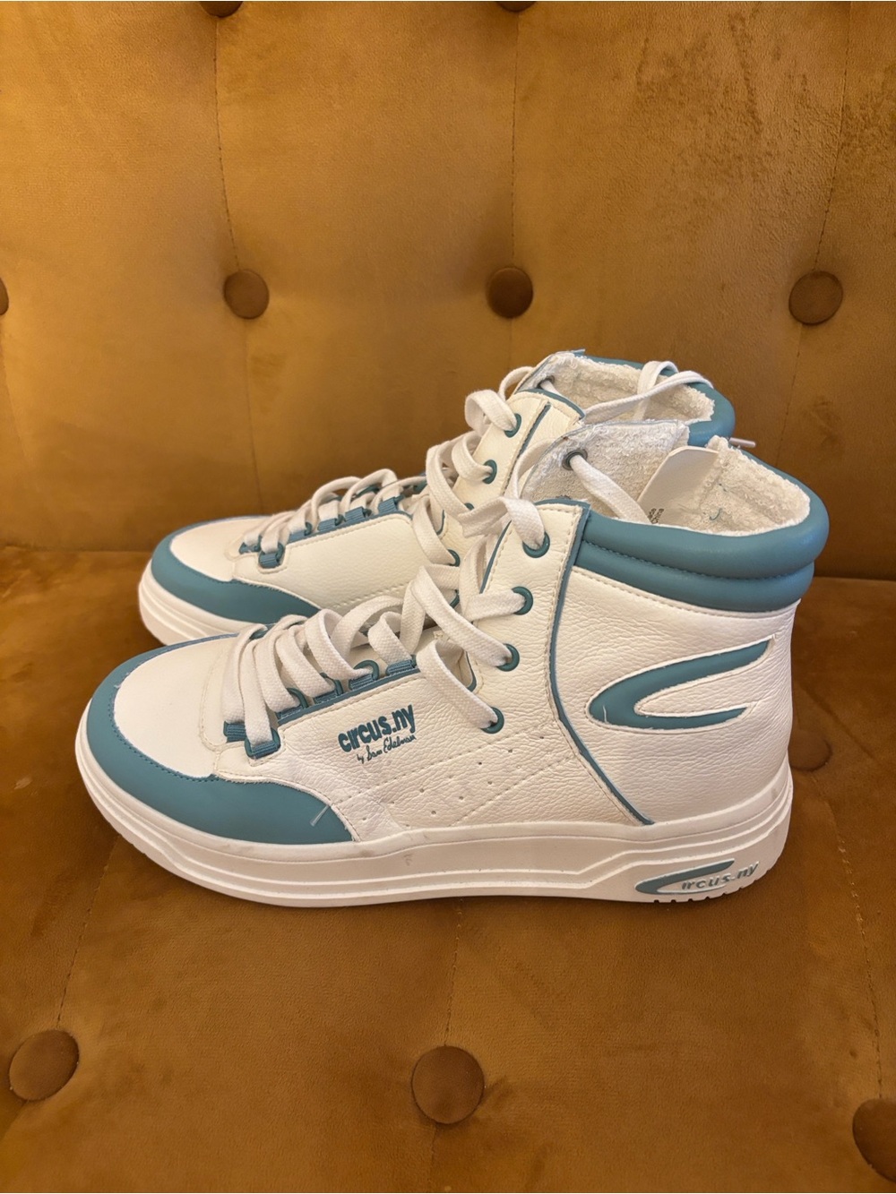 Circus NY Women’s size 7.5 High-Top Sneakers in White and Light Blue